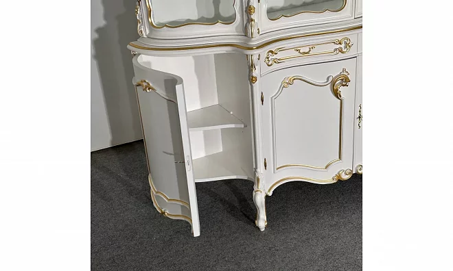 Витрина Pinotti Roberto 1533