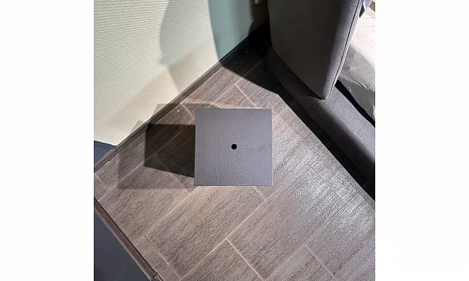 Приставной столик Saloni Vega 441550