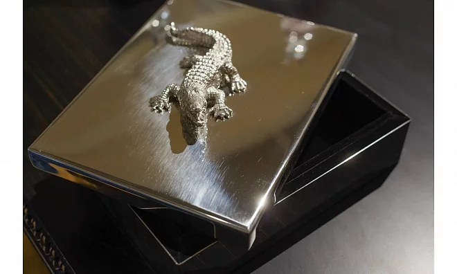 Шкатулка Eichholtz Крокодил 109153