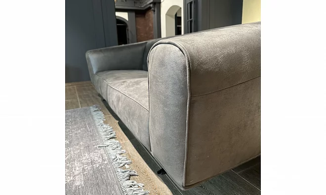 Диван Saloni New Castle 441644