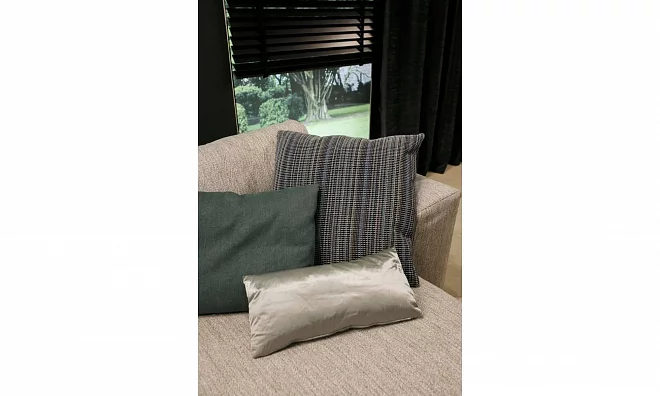 Подушка SWAN BOXER BOXER