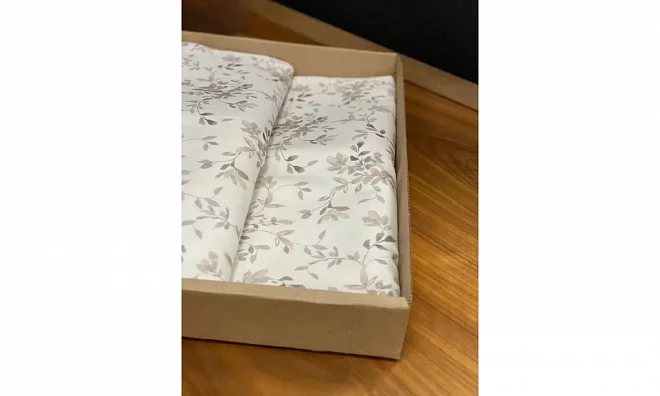 Скатерть "Нежность" 140*140 см. Скатерть "Нежность" 140*140см